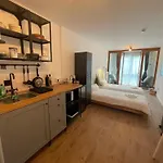 아파트 Mit Kuechenzeile, Stadtnah & Kostenlos Parken