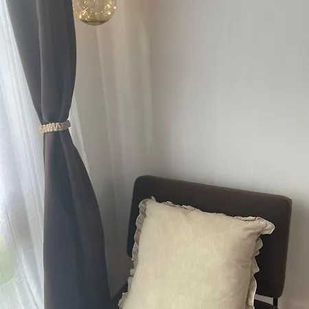 Mit Kuechenzeile, Stadtnah & Kostenlos Parken شقة