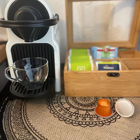 Mit Kuechenzeile, Stadtnah & Kostenlos Parken Apartman