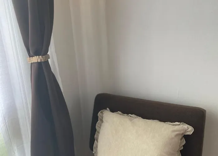 Mit Kuechenzeile, Stadtnah & Kostenlos Parken Appartement