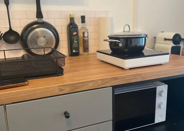 Mit Kuechenzeile, Stadtnah & Kostenlos Parken Apartman *