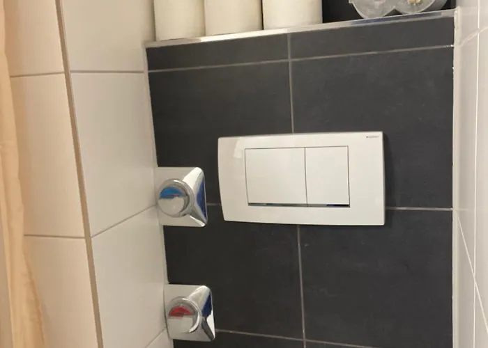 Apartman Mit Kuechenzeile, Stadtnah & Kostenlos Parken *