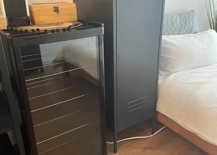 Mit Kuechenzeile, Stadtnah & Kostenlos Parken *