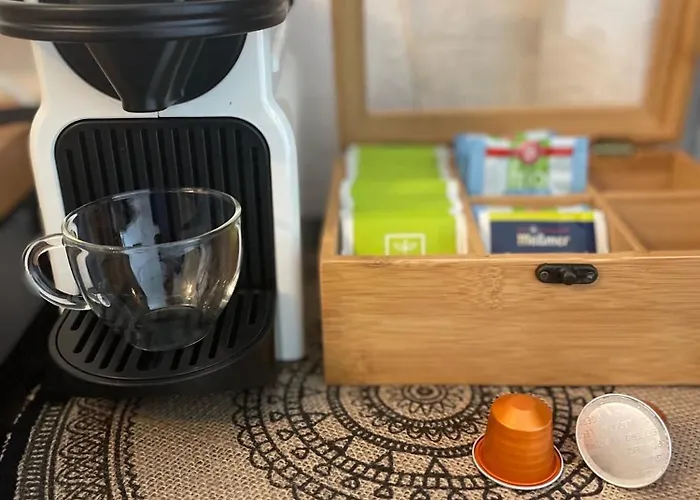 Mit Kuechenzeile, Stadtnah & Kostenlos Parken Apartman